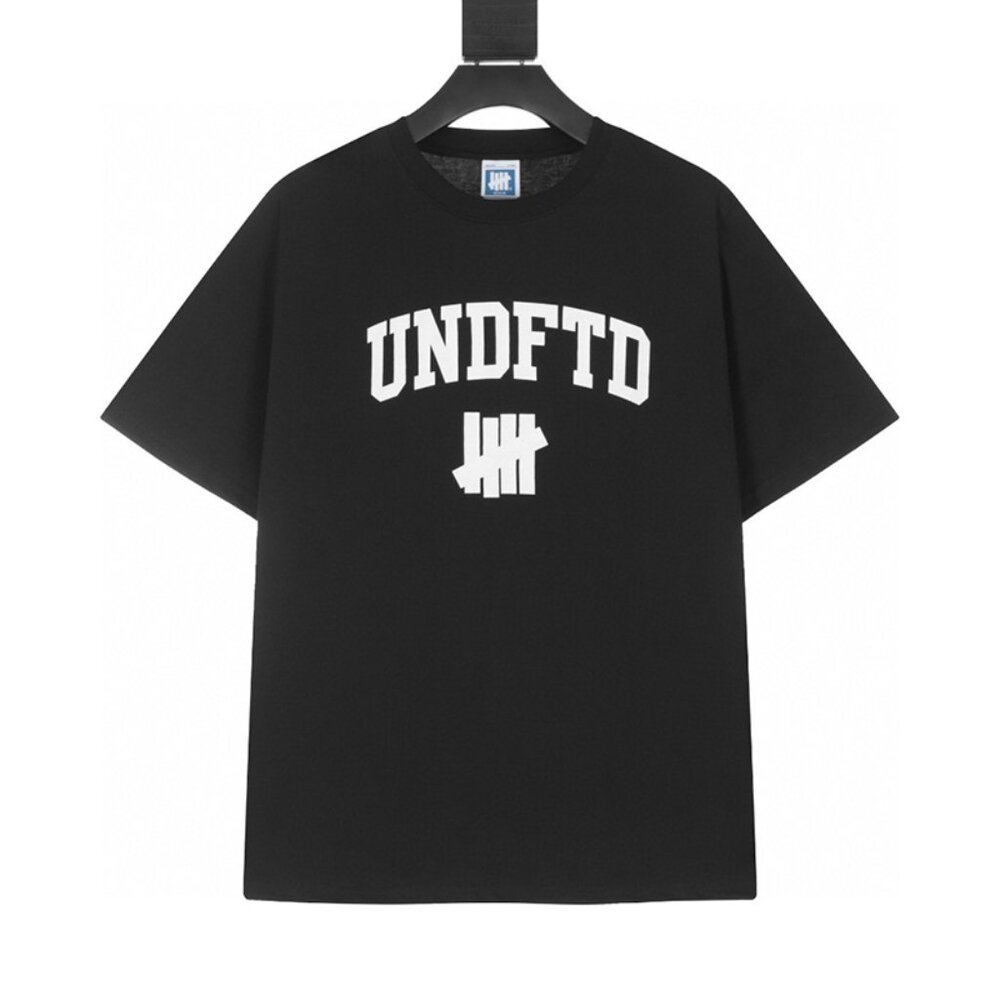 Undefeated Black Letter Print Short Sleeve Crew Neck T-Shirt